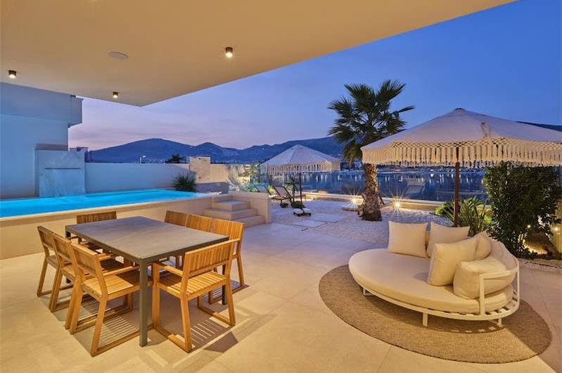 Selection of 5 bedroom seafront villas with heated pool on Ciovo near Trogir, sleeps 10