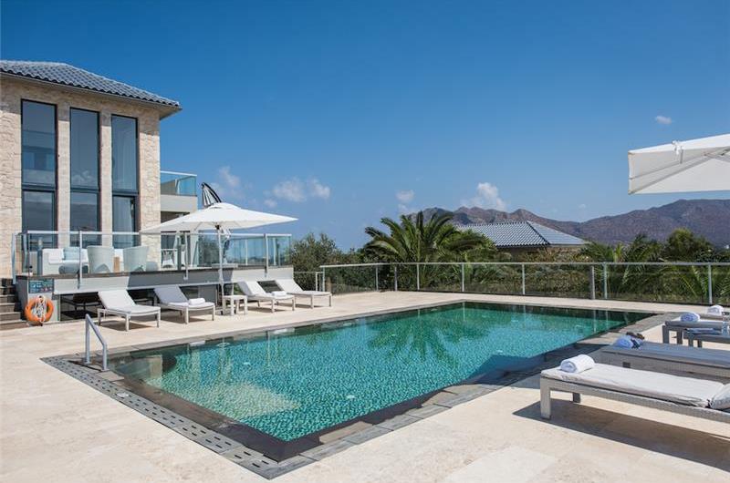 Selection of 4 bedroom villas with pool near Chania, sleeps 8