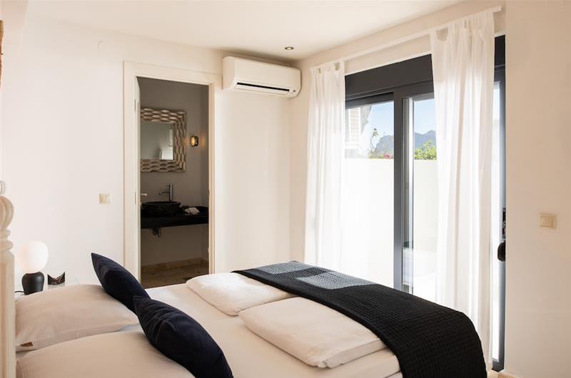 Selection of 4 bedroom villas with pool near Chania, sleeps 8
