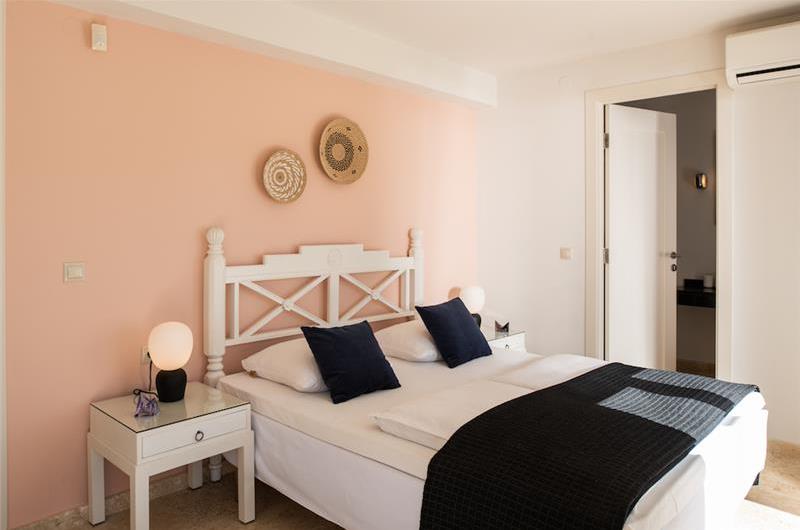 Selection of 4 bedroom villas with pool near Chania, sleeps 8