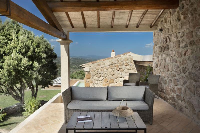 Selection of 3 and 4 bedroom villas with pools near Porto Cervo, sleeps 6-10