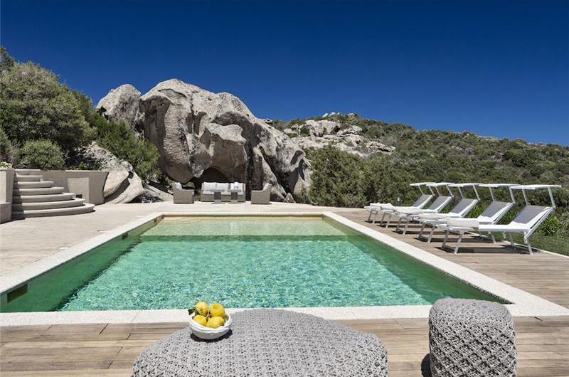 Selection of 3 and 4 bedroom villas with pools near Porto Cervo, sleeps 6-10