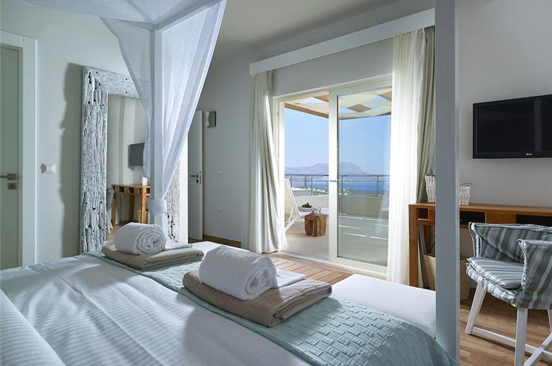 Selection of 3 & 4 bedroom villas with pool near Chania, sleeps 6-8