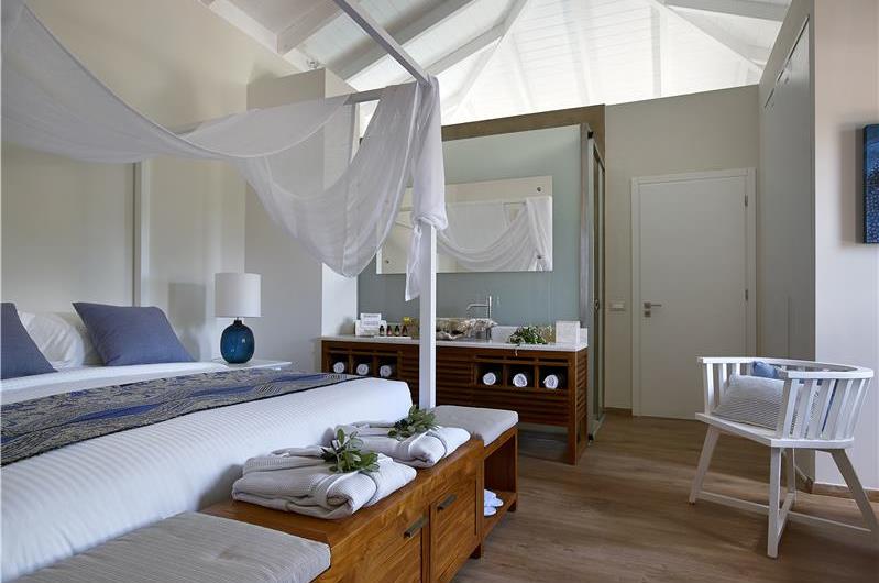 Selection of 3 & 4 bedroom villas with pool near Chania, sleeps 6-8