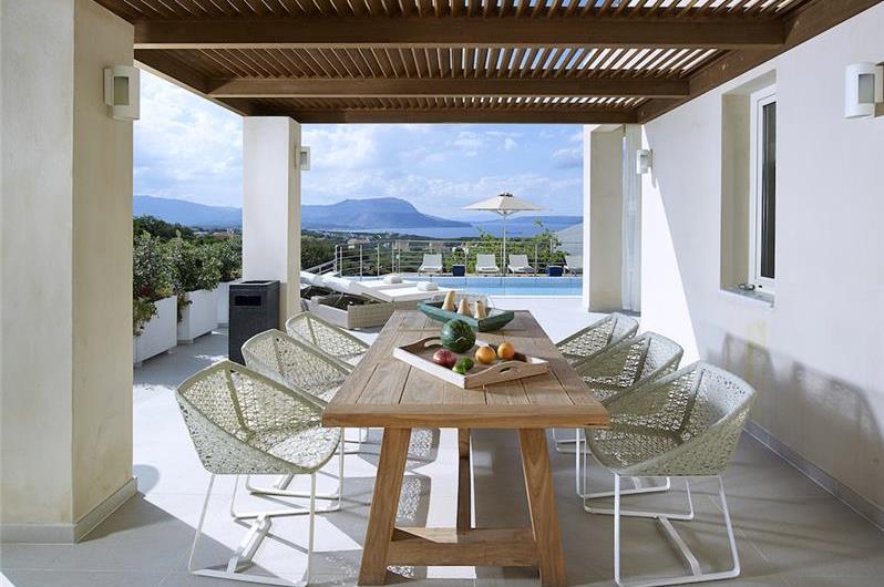 Selection of 3 & 4 bedroom villas with pool near Chania, sleeps 6-8