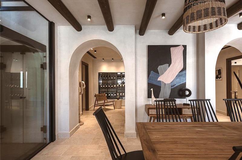 5 bedroom villa with indoor and outdoor pool in Chania town, sleeps 10