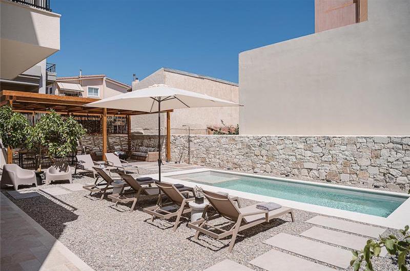 5 bedroom villa with indoor and outdoor pool in Chania town, sleeps 10
