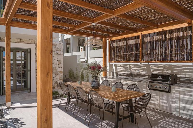 5 bedroom villa with indoor and outdoor pool in Chania town, sleeps 10