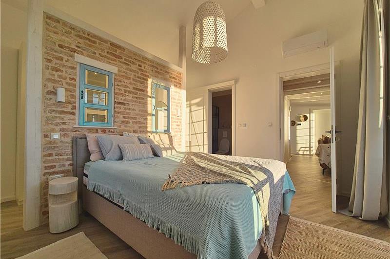 4 bedroom villa with pool and sea views, Kumbor, sleeps 8-10