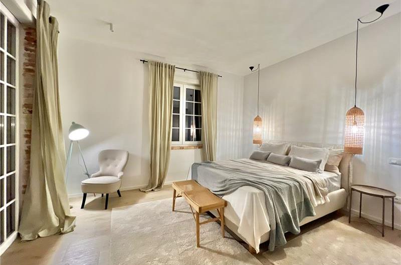 4 bedroom villa with pool and sea views, Kumbor, sleeps 8-10
