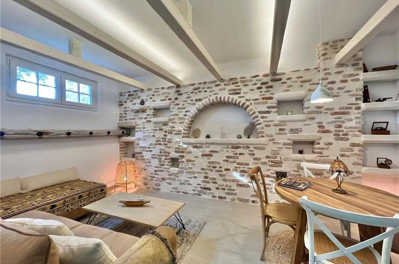 4 bedroom villa with pool and sea views, Kumbor, sleeps 8-10