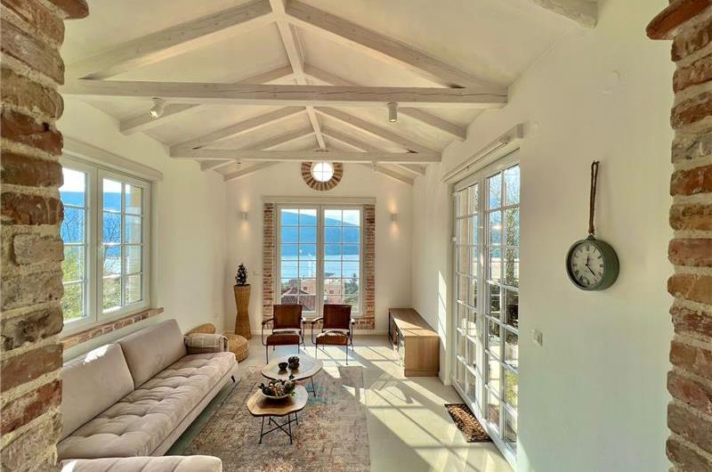 4 bedroom villa with pool and sea views, Kumbor, sleeps 8-10