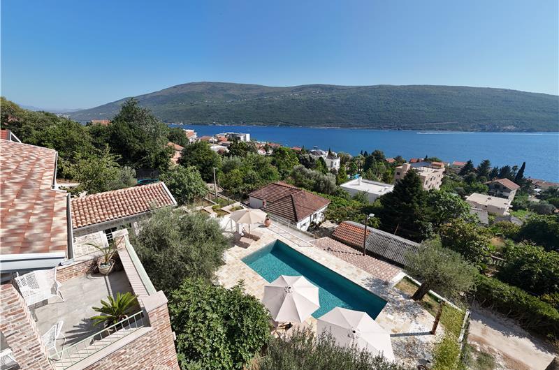 4 bedroom villa with pool and sea views, Kumbor, sleeps 8-10