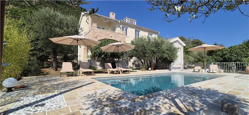 4 bedroom villa with pool and sea views, Kumbor, sleeps 8-10