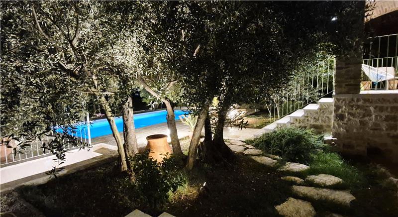 4 bedroom villa with pool and sea views, Kumbor, sleeps 8-10