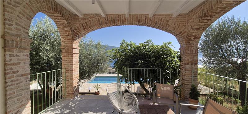 4 bedroom villa with pool and sea views, Kumbor, sleeps 8-10