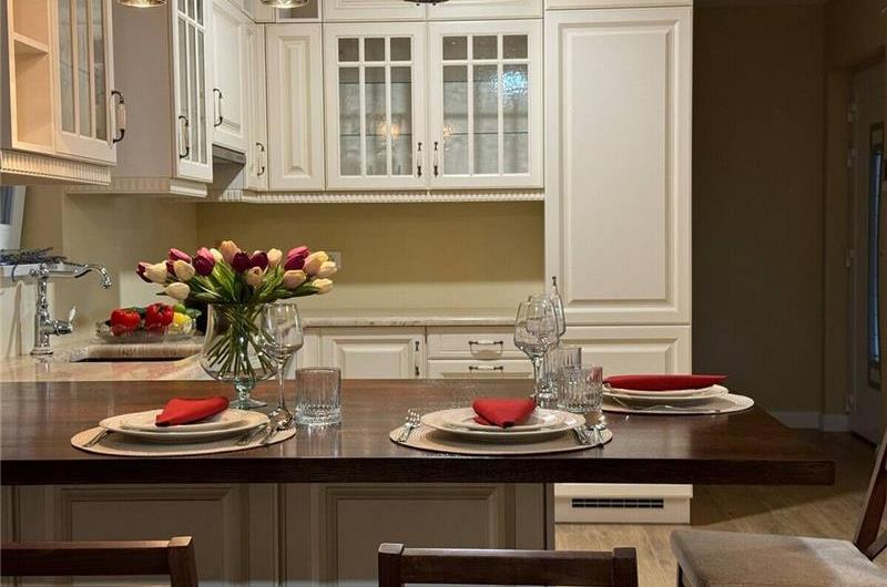 2 bedroom villa with heated pool & tennis court near Zadar, sleeps 4