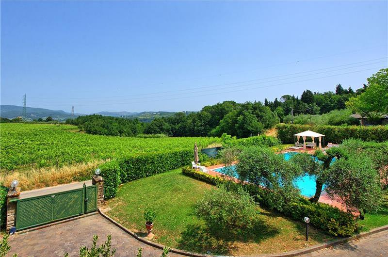 3 bedroom villa with pool and tennis court near Florence, sleeps 6