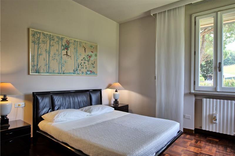 3 bedroom villa with pool and tennis court near Florence, sleeps 6