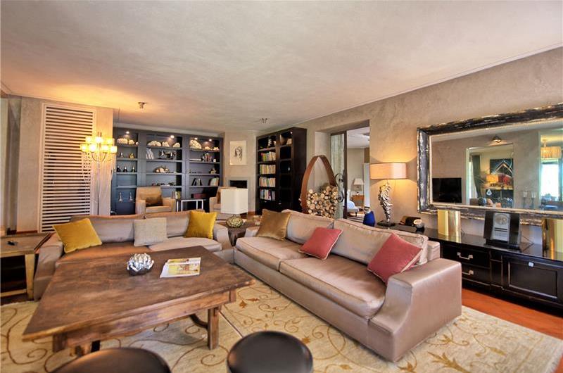 5 bedroom villa with pool and tennis court near San Gimignano, sleeps 10