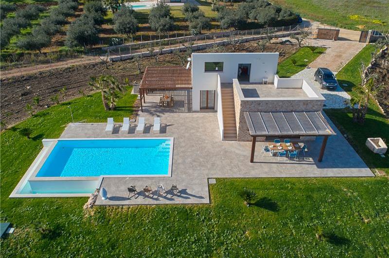 4  bedroom villa with pool, Scopello, sleeps 8