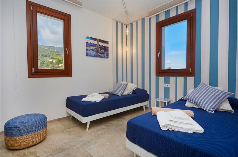 4  bedroom villa with pool, Scopello, sleeps 8