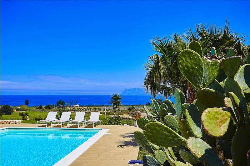 3 bedroom villa with pool, Scopello, sleeps 6