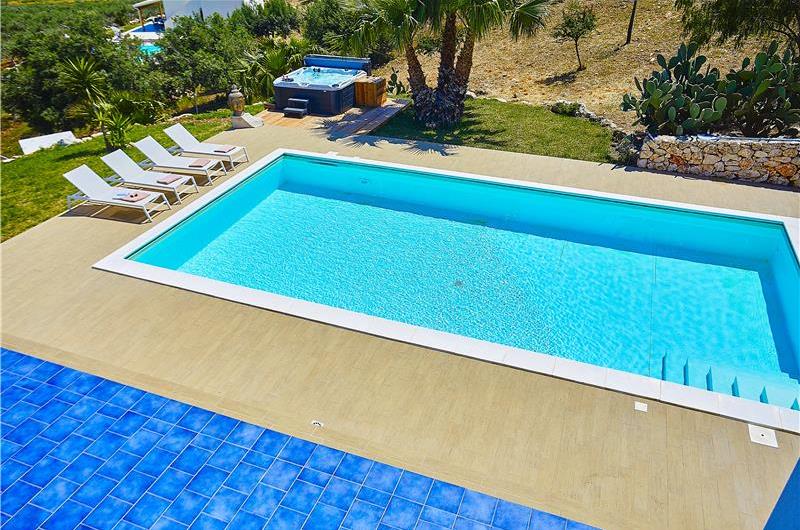 3 bedroom villa with pool, Scopello, sleeps 6