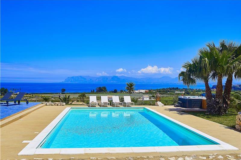 3 bedroom villa with pool, Scopello, sleeps 6