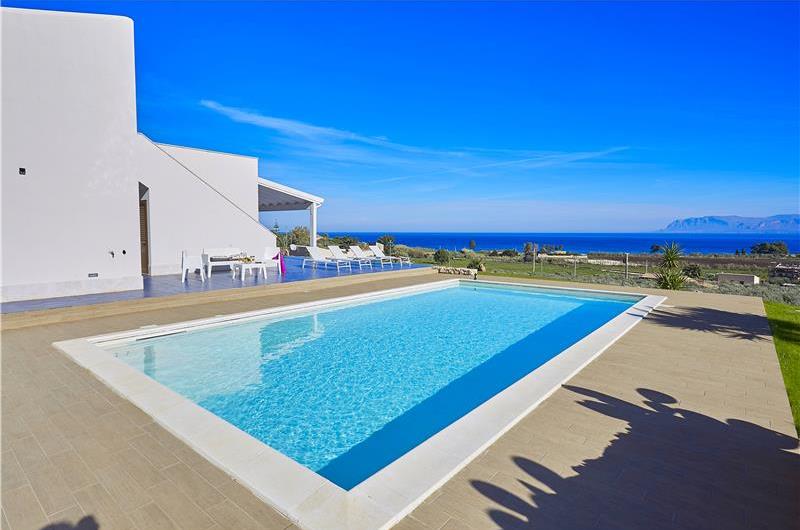 3 bedroom villa with pool, Scopello, sleeps 6