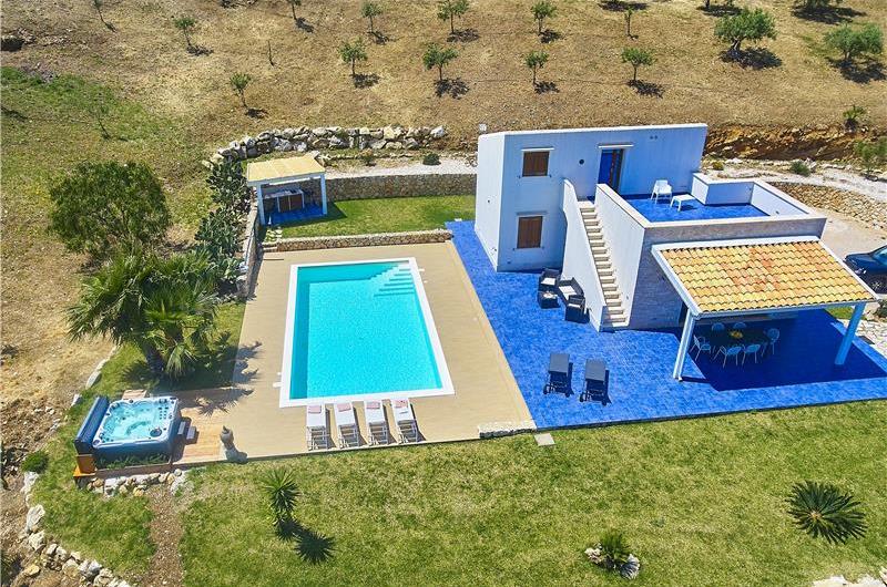 3 bedroom villa with pool, Scopello, sleeps 6