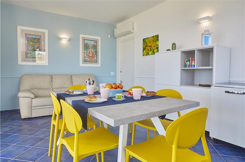 3 bedroom villa with pool, Scopello, sleeps 6