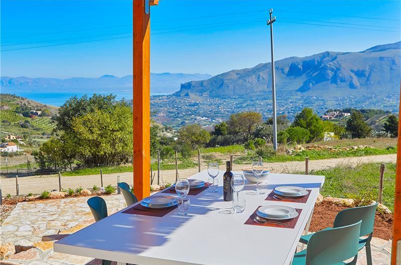 3 bedroom villa with pool, near Scopello, sleeps 6