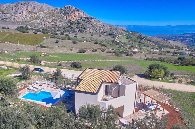 3 bedroom villa with pool, near Scopello, sleeps 6