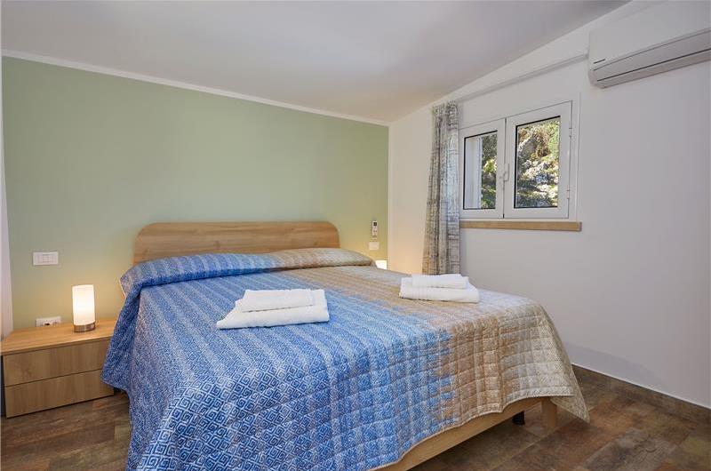 3 bedroom villa with pool, near Scopello, sleeps 6