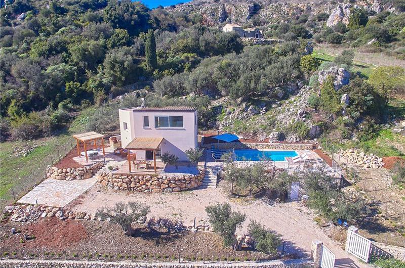 3 bedroom villa with pool, near Scopello, sleeps 6