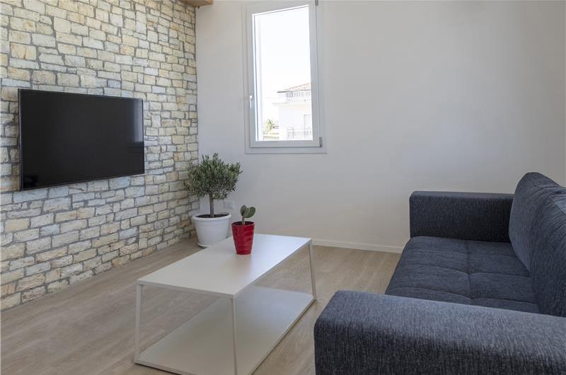 3 bedroom villa with pool, Alcamo, sleeps 5-6