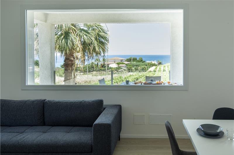 3 bedroom villa with pool, Alcamo, sleeps 5-6