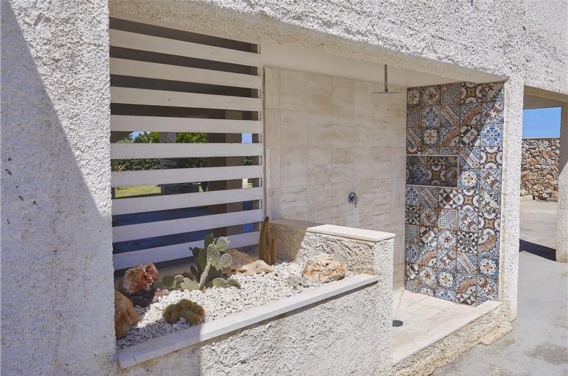 3 bedroom villa with pool, Alcamo, sleeps 5-6