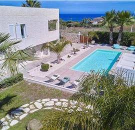 3 bedroom villa with pool, Alcamo, sleeps 5-6
