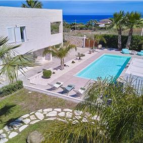 3 bedroom villa with pool, Alcamo, sleeps 5-6