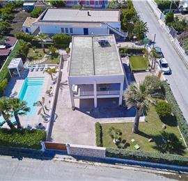 3 bedroom villa with pool, Alcamo, sleeps 5-6