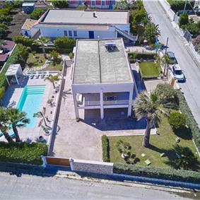 3 bedroom villa with pool, Alcamo, sleeps 5-6