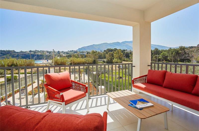 3 bedroom seaside apartments in Sicily, sleeps 6