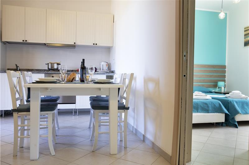 2 bedroom seaside apartments with shared pool, sleeps 4-5