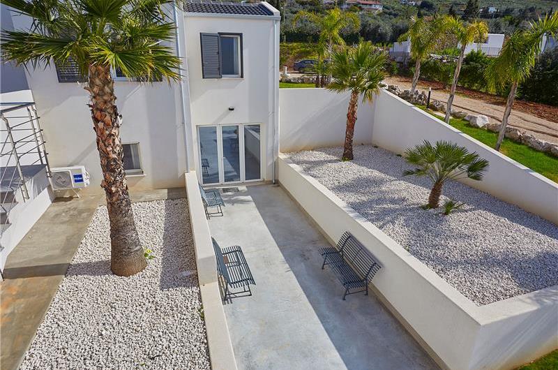 5 bedroom villa with infinity pool, Castellammare del Golfo, sleeps 9