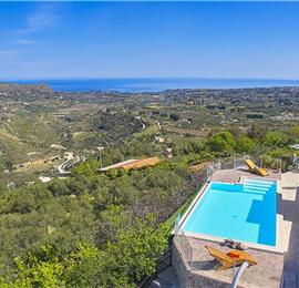 2 bedroom villa with pool, Castellammare del Golfo, sleeps 4