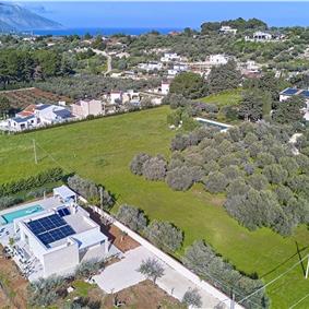 3 bedroom villa with infinity pool, jacuzzi & sauna, Castellammare del Golfo, sleeps 6