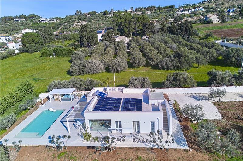 3 bedroom villa with infinity pool, jacuzzi & sauna, Castellammare del Golfo, sleeps 6