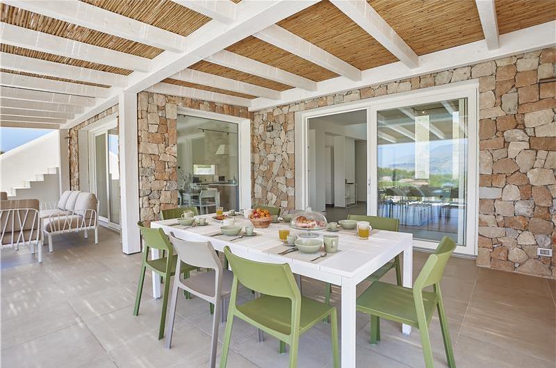 4 bedroom villa with pool, Castellammare del Golfo, sleeps 8-10